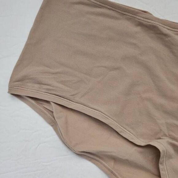 SKIMS BOY CUT PANTY NWT - Picture 2 of 7